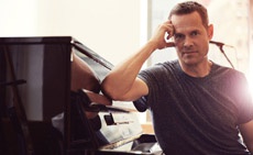 Глава Pandora уйдет со своего поста