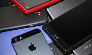 Смартфоны заняли почти половину рынка мобильных телефонов