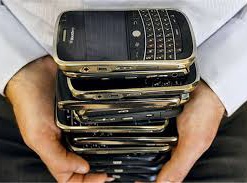 Мобильные операторы намерены отключать краденые телефоны