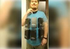 Американец придумал костюм на Хэллоуин из дымящихся Galaxy Note 7