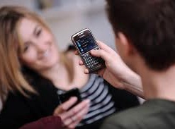 Доходы мобильных операторов за январь сократились на 6,7%