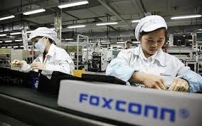 Foxconn нанимает 90 000 производственных рабочих для выпуска iPhone 5S