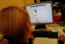 Почему пользователи ВКонтакте провели каникулы оффлайн?