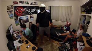 "Эпидемия" Harlem Shake добралась и до украинцев