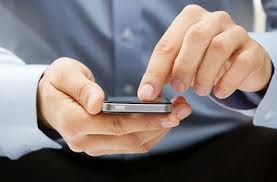 Пользователи охотнее совершают мобильные покупки, если провайдером платежей является банк