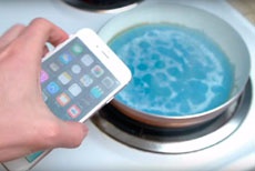 iPhone 6s еще никто не кипятил в расплавленных мелках