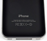 О чем говорят символы на задней крышке мобильника