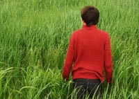 Facebook научился распознавать людей со спины