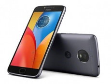 В сеть утекли пресс-рендеры Moto E4 Plus