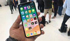 Apple подтвердила: iPhone X не задержится, но достанется не всем