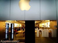 Грабители проникли в магазин Apple благодаря обычным камням
