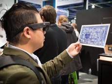 Работу прототипа ODG R9 показали на видео