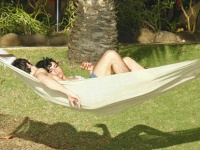 Курортный  роман  вылечит  от депрессии.