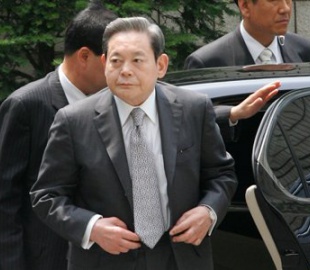 Председатель Samsung отсудил у родственников $4 млрд.