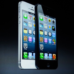 iPhone 5S может появиться в сентябре