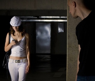 Фото бабушкиных сбережений, опубликованное в Facebook, привело к ограблению