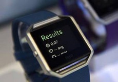 Новые смарт-часы Fitbit Blaze разочаровали экспертов