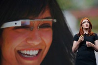Очки-компьютер Google Glass обеспокоили международных регуляторов