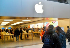 Акции Apple упали в цене на 6,9% из-за разочарования инвесторов продажами iPhone