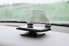 Hudway Glass: аксессуар для iPhone, который добавит в ваш автомобиль проекционный дисплей