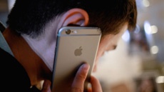 Apple не намерена "отпускать" пользователей iPhone