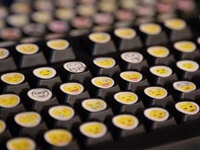 Программист создал настоящую Emoji-клавиатуру