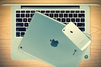 Apple завершит покупку Beats на следующей неделе