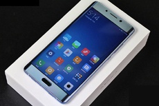 Ледяной Xiaomi Mi Note 2 бросили с 20 метров на асфальт