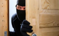 На Черкащині чоловік обкрадав односельчан, а награбоване продавав через інтернет