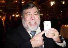 Стив Возняк дал $10 млн сотруднику Apple, которого обделил Стив Джобс