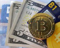 США против виртуальных валют
