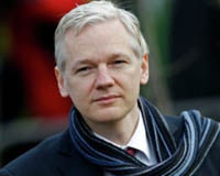 Основатель Wikileaks упрекнул Обаму в "мелкой мести" Сноудену