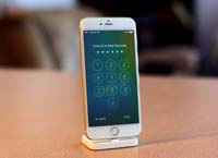 Apple прокомментировала сообщения о трояне, который атакует iOS-устройства без джейлбрейка