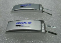 Samsung представила изогнутые батареи для носимых гаджетов
