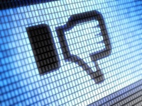 Популярность Facebook значительно падает