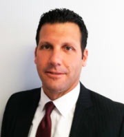 Apple пригласила эксперта в области радио для развития iTunes Radio