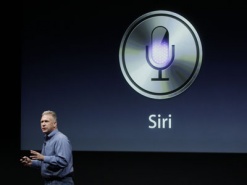 Вот, почему Apple не встроила Siri в новый iPad