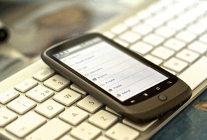 Почти все мобильные вирусы предназначены для Android