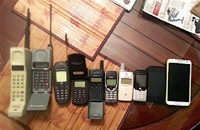 Эволюция мобильных телефонов в одной картинке