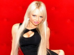 Харьковская блондинка стала звездой Интернета