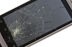 Физик вывел формулу падающего смартфона