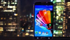 Samsung Galaxy S4 начал получать обновление с Knox 2.0 и Kids Mode