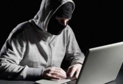 Шахраї через інтернет виманюють мільйони