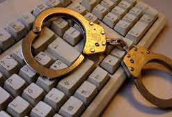 Одеситок знімали голими у солярії, продаючи відео в інтернеті