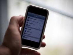 Украинцам не разрешат включать мобильный в самолетах