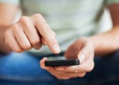 Представляющиеся службой поддержки мошенники начали атаковать пользователей смартфонов