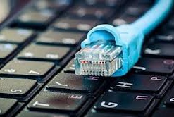 «Ростелеком» скупает в Крыму сети втридорога. Местные операторы об этом не знают