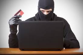 В Сумах задержали эстонцев, покупавших мобилки по ворованным картам