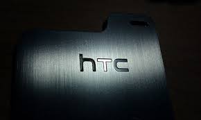 HTC рассматривает выход One (M8) с двумя SIM