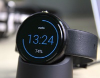 Motorola Moto 360 совместимы с зарядкой Apple Watch